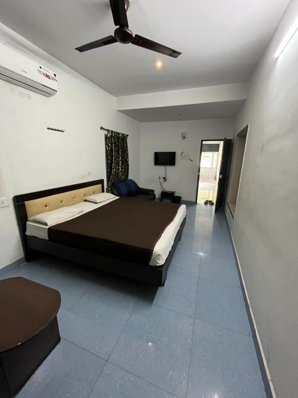 The Alp Hotel Madurai Ngoại thất bức ảnh
